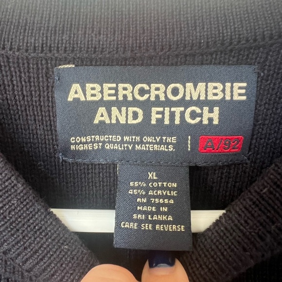 Vintage Y2K Abercrombie and Fitch Sweater - Picture 3 of 5